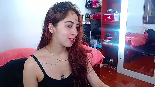 Snapshot of MariamGray1 chatting on 07/15/26, 04:14 MariamGray1 online show from 07/15/26, 04:14