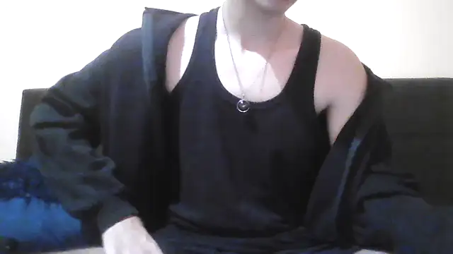 esmermoon online show from 10/31/25, 11:22