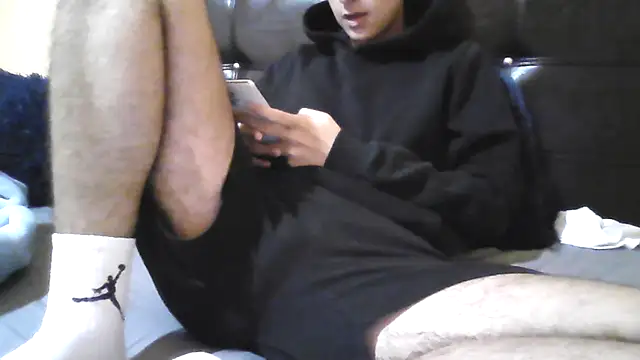 esmermoon online show from 10/21/25, 10:09