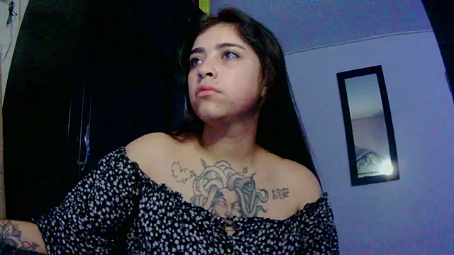 adri gomez1 online show from 11/21/25, 07:29