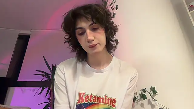 Snapshot of kira_yoshika9e chatting on 02/08/26, 09:01 kira yoshika9e online show from 02/08/26, 09:01