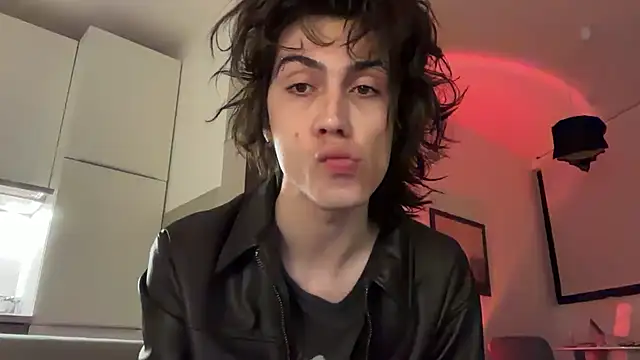 kira yoshika9e online show from 03/24/26, 09:37