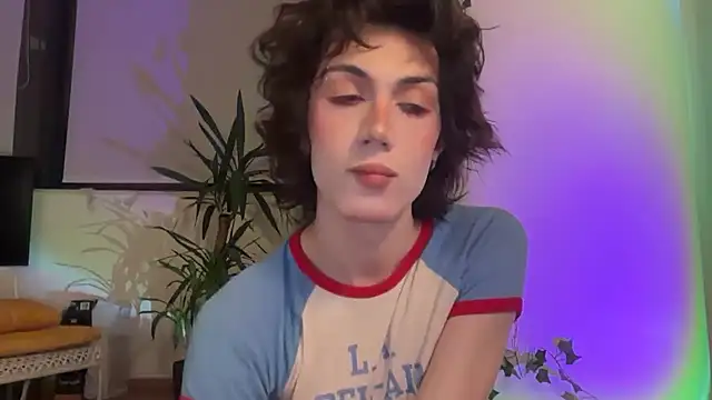 Snapshot of kira_yoshika9e chatting on 02/02/26, 09:36 kira yoshika9e online show from 02/02/26, 09:36