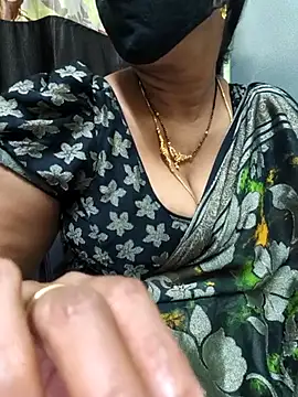 hot-telugu-queen online show from 11/17/25, 06:28