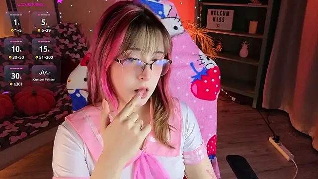 Soffi Toffi online show from 03/14/26, 01:28