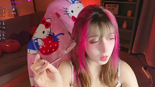 Soffi Toffi online show from 03/18/26, 12:19