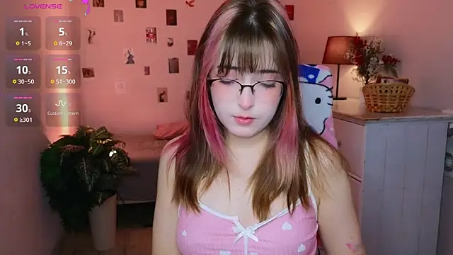 Soffi Toffi online show from 04/19/26, 08:37