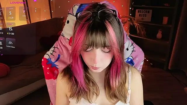 Soffi Toffi online show from 03/29/26, 05:31