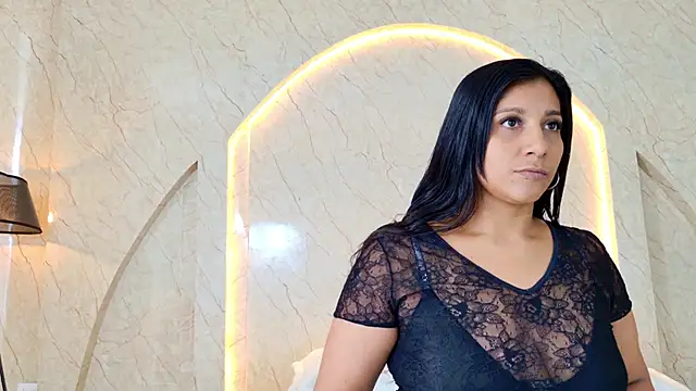 Snapshot of Antonella_Russo1 chatting on 06/15/26, 01:55 Antonella Russo1 online show from 06/15/26, 01:55