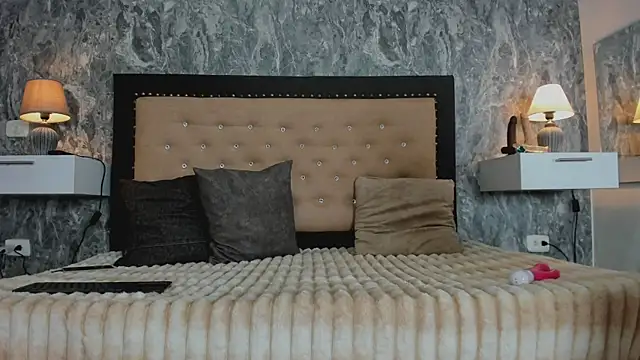 EuphoriaSavage online show from 12/04/25, 12:26