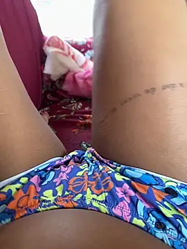 Malusafadinha00 online show from 01/07/26, 01:38