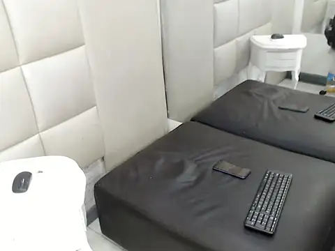 RayStewart  online show from 11/13/25, 04:05