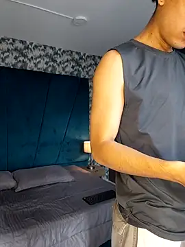 Aaron Eze online show from 01/31/26, 08:29