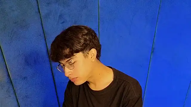 Aaron Eze online show from 11/01/25, 10:14