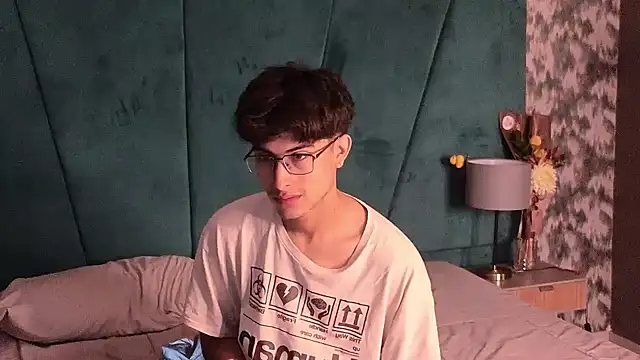 Aaron Eze online show from 02/22/26, 11:06