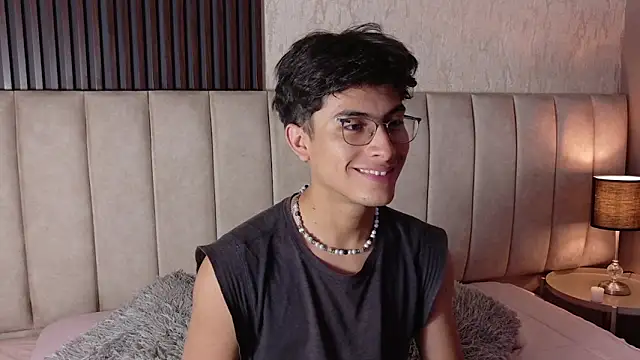 Aaron Eze online show from 01/07/26, 08:03