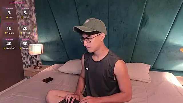 Aaron Eze online show from 02/13/26, 09:37