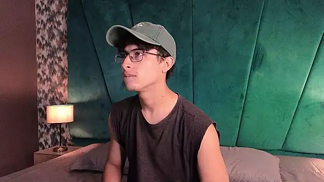 Aaron Eze online show from 02/05/26, 09:21