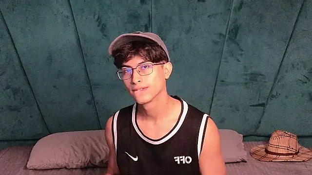 Aaron Eze online show from 03/21/26, 11:25