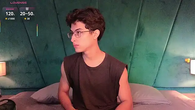 Aaron Eze online show from 02/06/26, 08:38