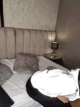 Aaron Eze online show from 01/13/26, 09:08