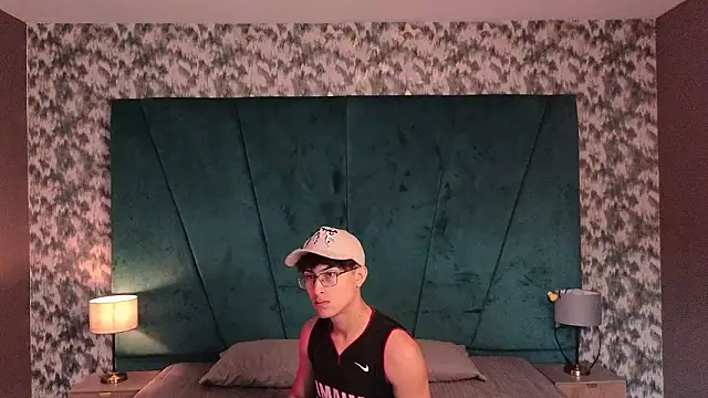 Aaron Eze online show from 03/19/26, 11:54