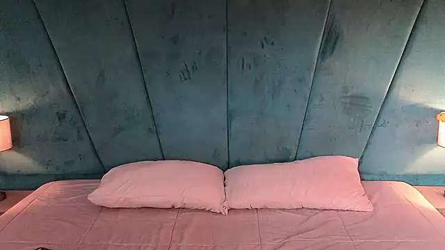 Aaron Eze online show from 02/12/26, 08:41