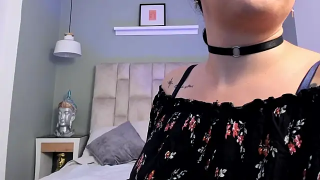 Eviiece online show from 10/19/25, 03:09