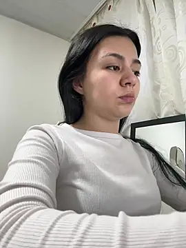 Snapshot of Midori_rosse chatting on 05/18/26, 01:28 Midori rosse online show from 05/18/26, 01:28