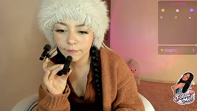 Snapshot of Midori_rosse chatting on 07/14/26, 12:43 Midori rosse online show from 07/14/26, 12:43