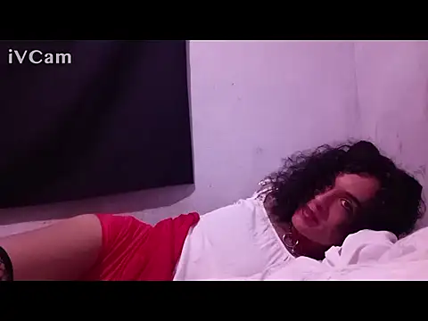 Snapshot of MorenaBellakita chatting on 10/19/25, 03:09 MorenaBellakita online show from 10/19/25, 03:09