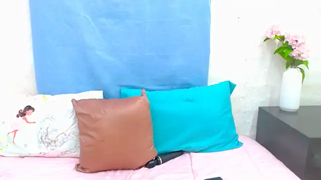 Snapshot of DaisyGirlxx chatting on 02/24/26, 08:48 DaisyGirlxx online show from 02/24/26, 08:48