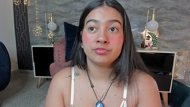 lilithst  online show from 12/17/25, 08:47