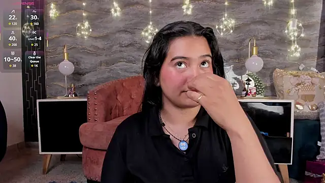 lilithst  online show from 11/29/25, 08:42