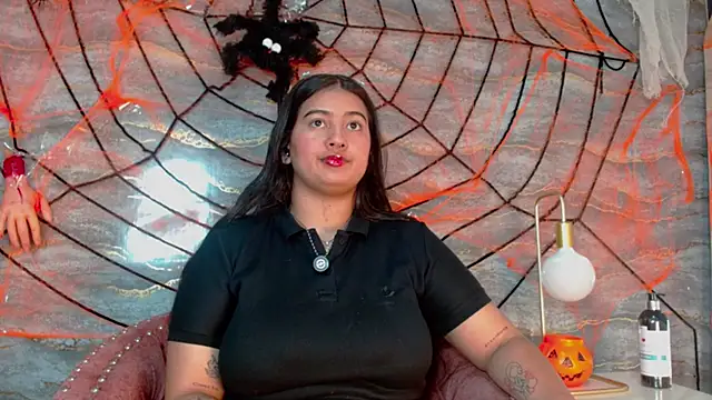 lilithst  online show from 10/24/25, 09:25