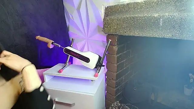 LiliBundy online show from 11/03/25, 05:34