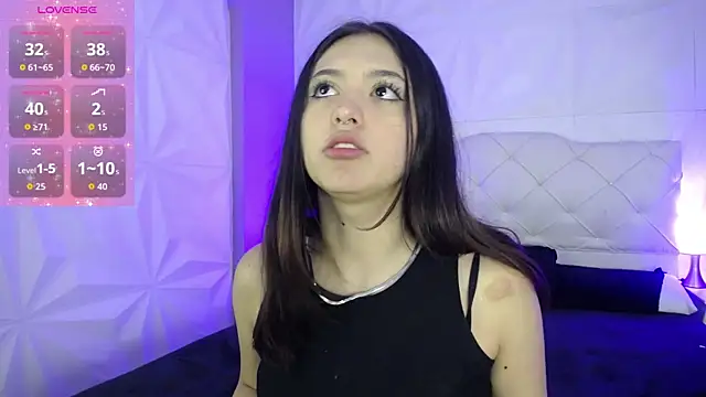 Miss dakota26 online show from 10/29/25, 08:19