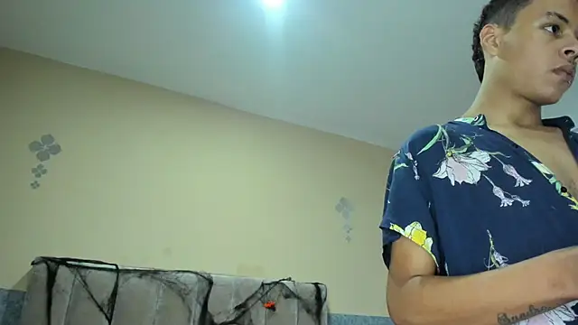 Xavier Fox    online show from 10/17/25, 05:22