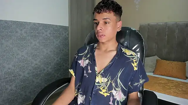 Xavier Fox    online show from 02/25/26, 08:52