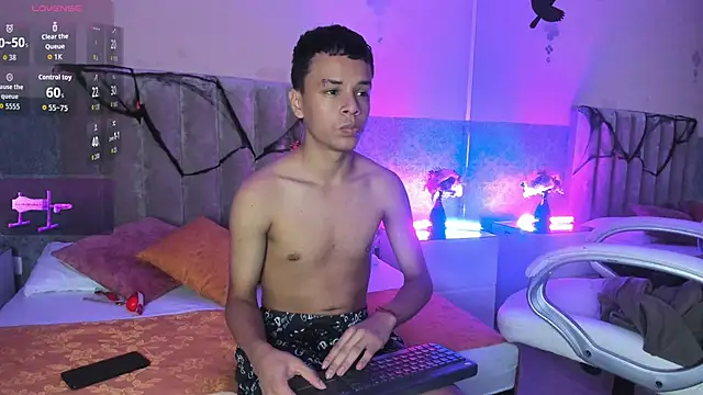 Xavier Fox    online show from 10/25/25, 04:33