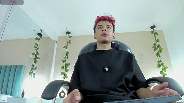 Xavier Fox    online show from 02/11/26, 07:58