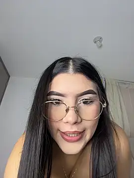 Snapshot of Julietalcl chatting on 06/23/26, 12:19 Julietalcl online show from 06/23/26, 12:19