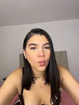 Julietalcl online show from 04/08/26, 09:00