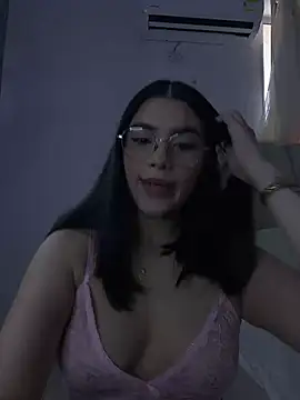 Snapshot of Julietalcl chatting on 04/30/26, 08:27 Julietalcl online show from 04/30/26, 08:27