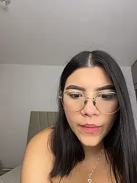 Julietalcl online show from 03/22/26, 09:11