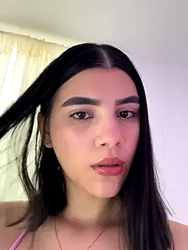 Julietalcl online show from 11/22/25, 09:57