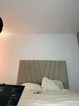 Snapshot of Julietalcl chatting on 02/22/26, 06:20 Julietalcl online show from 02/22/26, 06:20