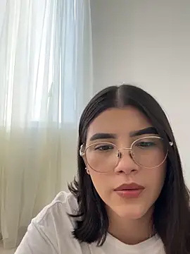 Julietalcl online show from 11/14/25, 09:07