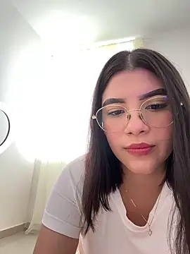 Julietalcl online show from 11/07/25, 09:08