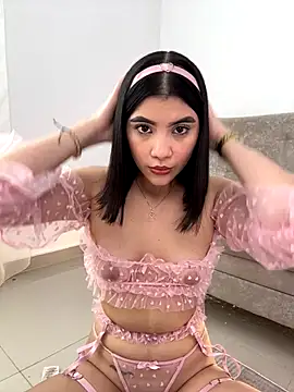 Julietalcl online show from 11/11/25, 09:20